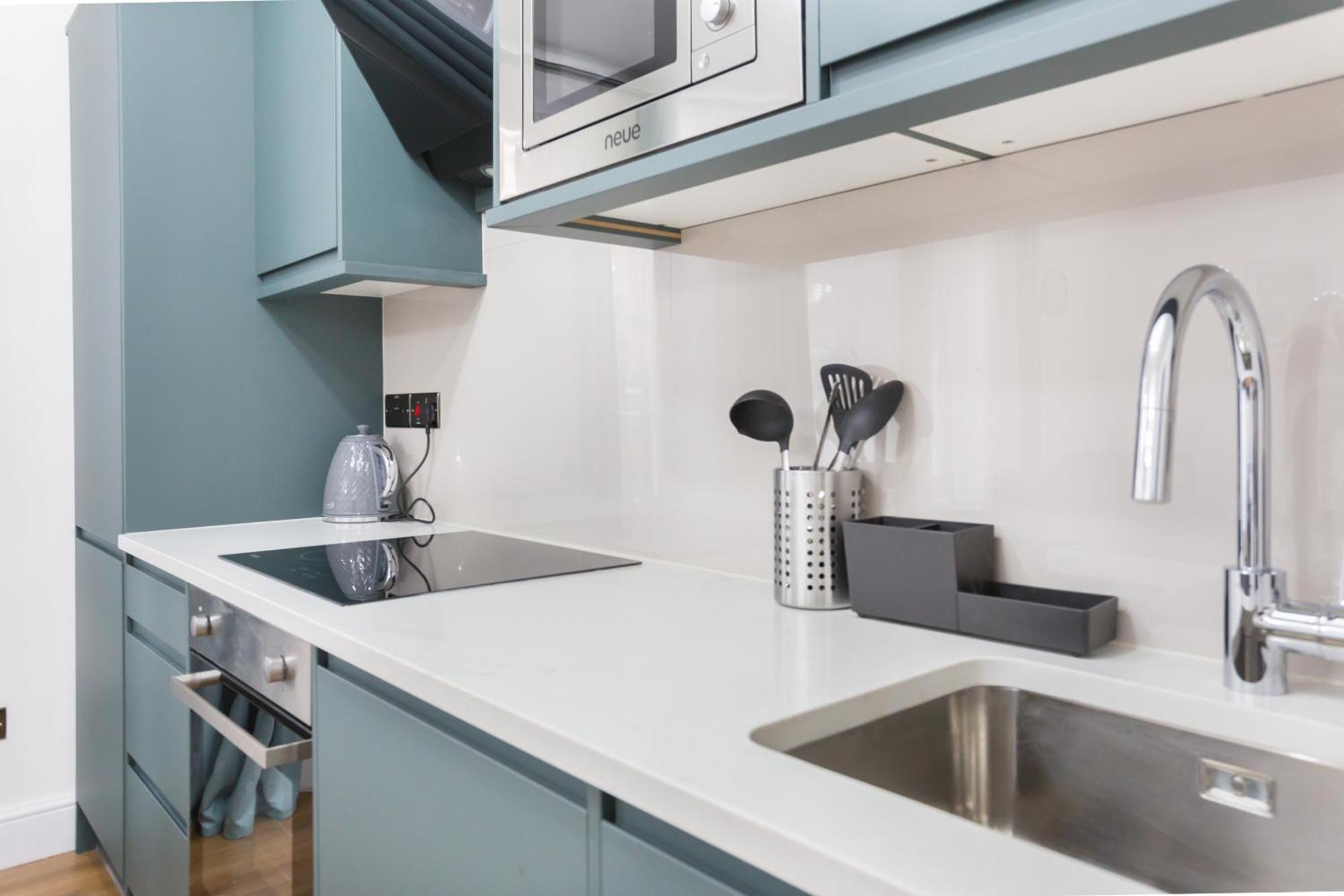 לונדון City Centre One Bedroom Apartment Next To Station, Newly Renovated מראה חיצוני תמונה