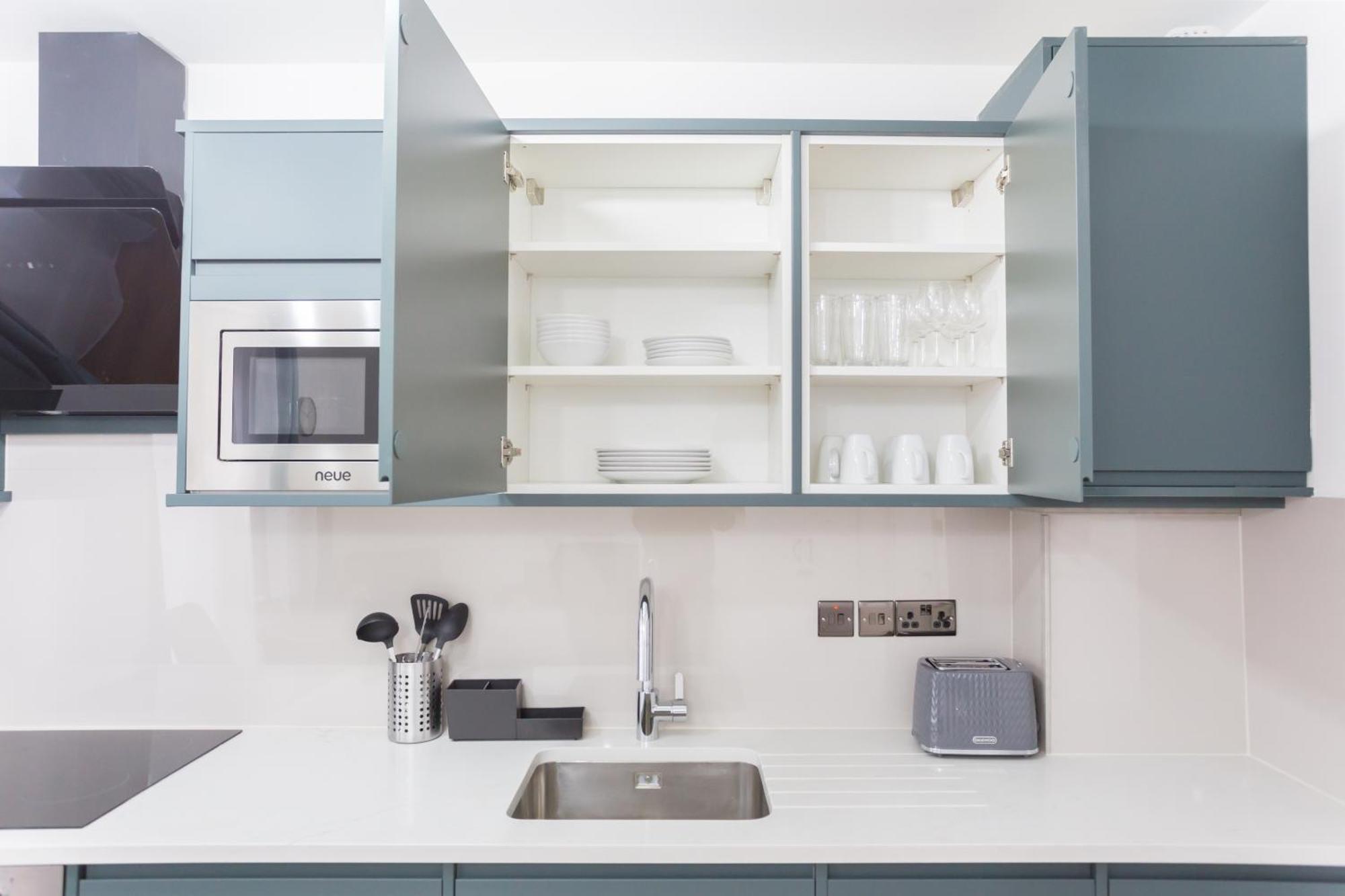 לונדון City Centre One Bedroom Apartment Next To Station, Newly Renovated מראה חיצוני תמונה