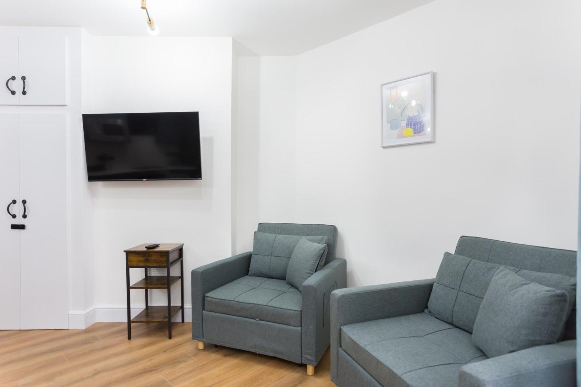 לונדון City Centre One Bedroom Apartment Next To Station, Newly Renovated מראה חיצוני תמונה