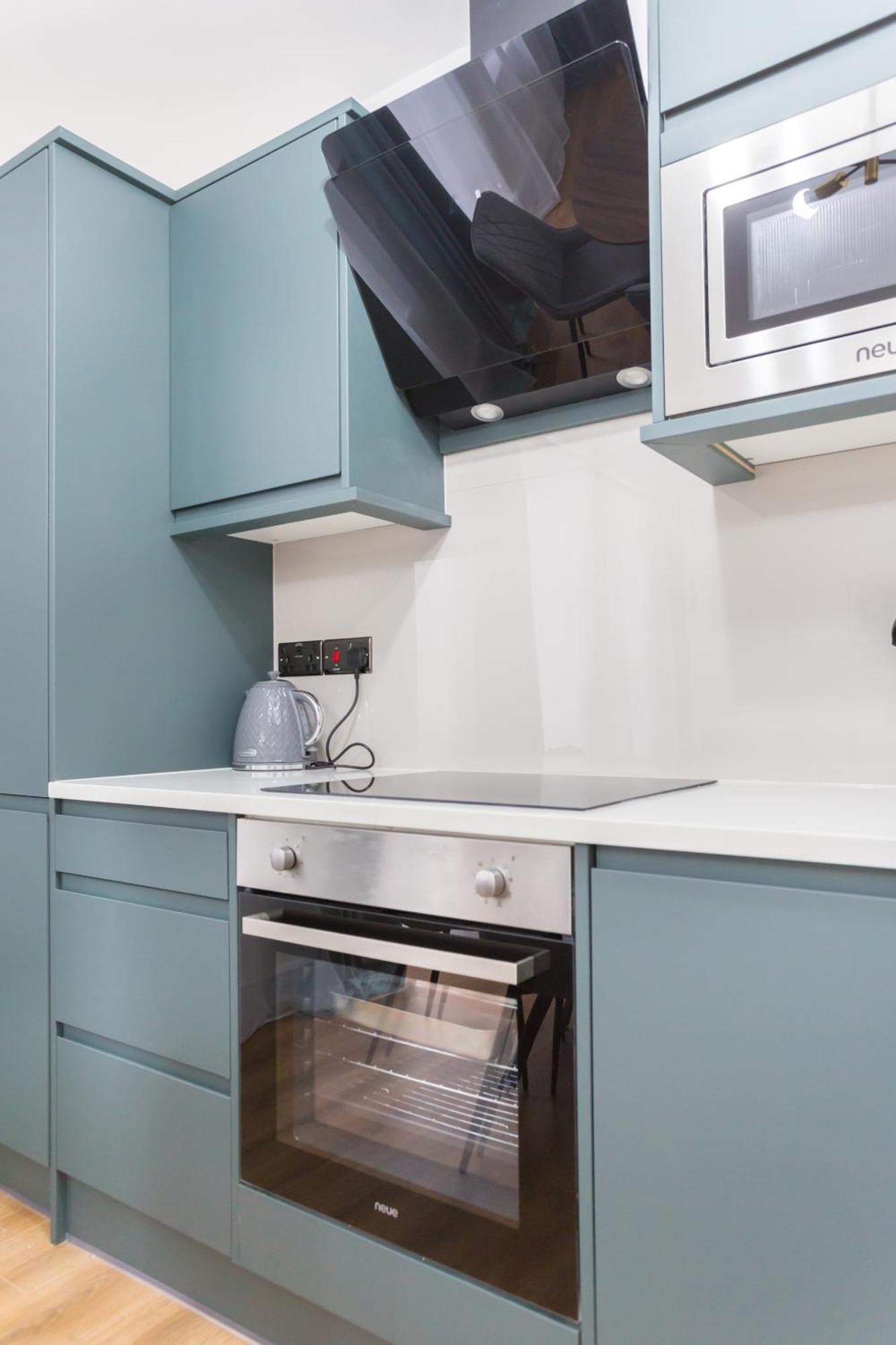 לונדון City Centre One Bedroom Apartment Next To Station, Newly Renovated מראה חיצוני תמונה